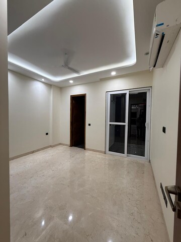 Room in 3 BHK Builder Floor at Kalkaji – for Sale