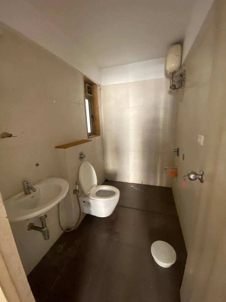 Bathroom, casa-rio-viva 2 Bedroom 638 Sq.Ft. Apartment In Dombivli East Thane 9305137