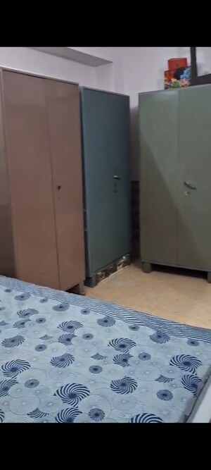 Room in 2 BHK Apartment at Kurla East – for Rent