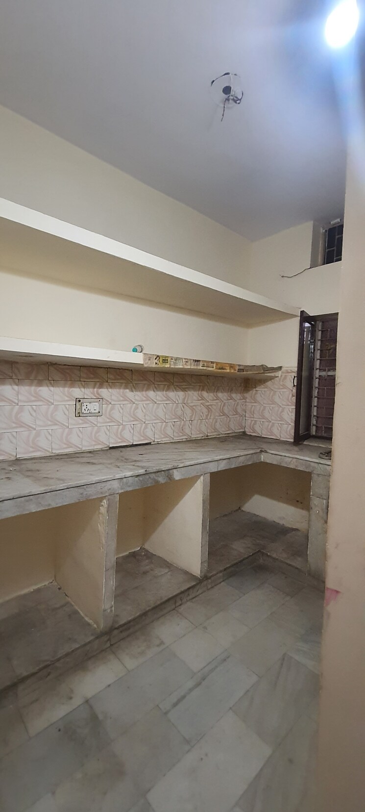 Kitchen, sector 7 1.5 Bedroom 133 Sq.Ft. Independent House In Sector 7 Faridabad 9305140