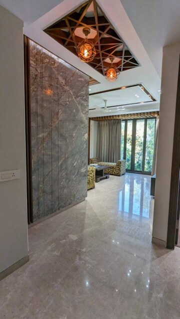 Room in 3 BHK Builder Floor at Kalkaji – for Rent