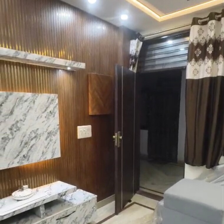 Bedroom, kavi nagar 3 Bedroom 115 Sq.Yd. Builder Floor In Kavi Nagar Ghaziabad 9305159