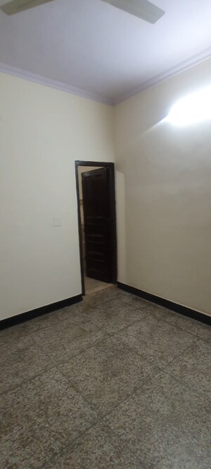 Room in 2 BHK Independent House at Sector 7 – for Rent