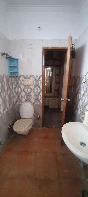 Bathroom in 2.5 BHK Independent House at Sector 8 – for Rent