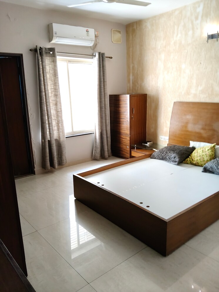 Bedroom, sterling-brunton 3 Bedroom 1700 Sq.Ft. Apartment In Mg Road Bangalore 9305185