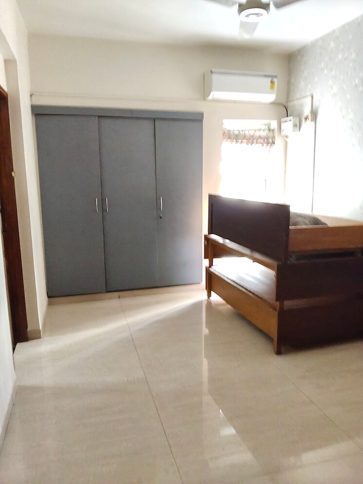 Living Room, sterling-brunton 3 Bedroom 1700 Sq.Ft. Apartment In Mg Road Bangalore 9305185