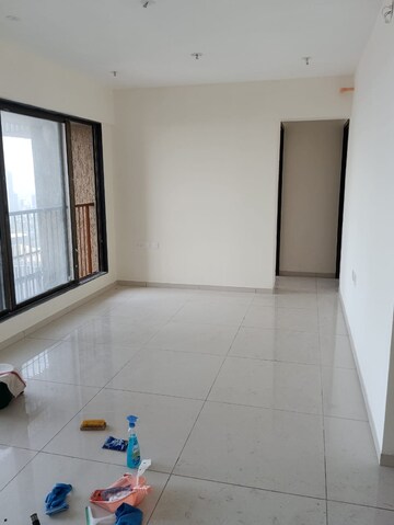 Room in 3 BHK Apartment at Chandak 34 Park Estate, Goregaon West – for Rent