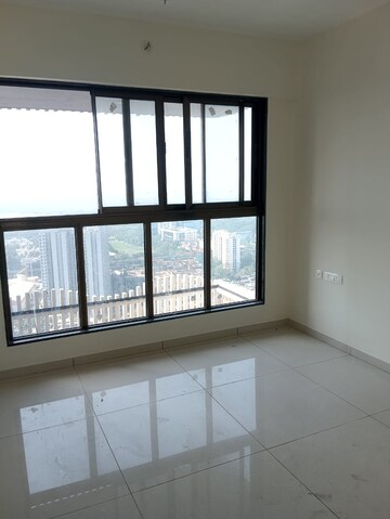 Room in 3 BHK Apartment at Chandak 34 Park Estate, Goregaon West – for Rent