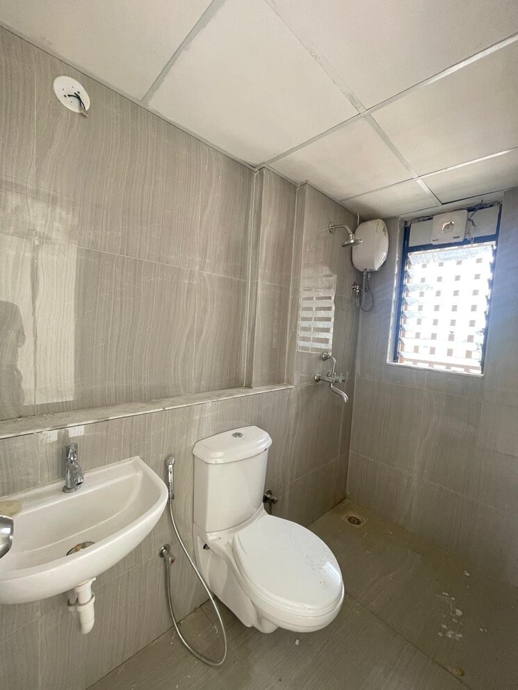 Bathroom, runwal-gardens 1 Bedroom 437 Sq.Ft. Apartment In Dombivli East Thane 9305205