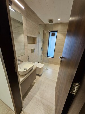 Bathroom in 2 BHK Apartment at Pebbles Marina, Santacruz West – for Sale