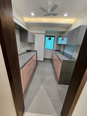 Kitchen in 2 BHK Apartment at Pebbles Marina, Santacruz West – for Sale