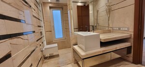  4 BHK Builder Floor at Panchsheel Park – for Rent