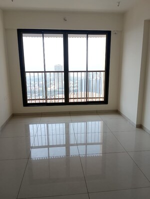 Room in 2 BHK Apartment at Chandak 34 Park Estate, Goregaon West – for Rent