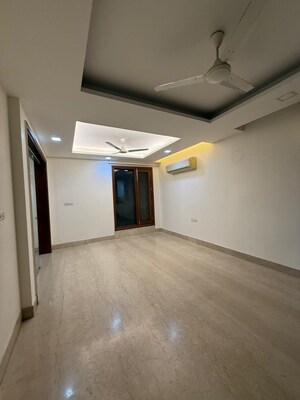 Room in 3 BHK Builder Floor at Hauz Khas – for Sale