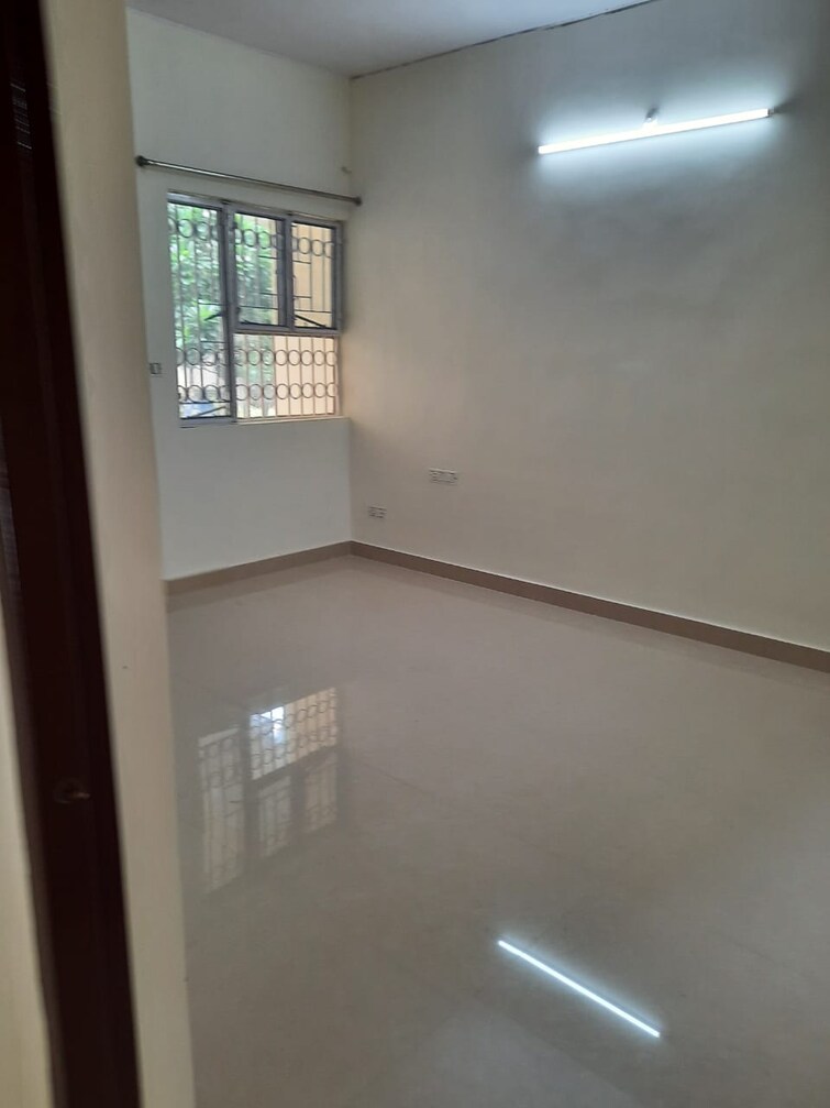 Cover Image, vasant kunj 3 Bedroom 2000 Sq.Ft. Apartment In Vasant Kunj Delhi 9305248