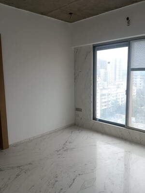 Room in 3 BHK Apartment at Raj Villa Goregaon, Goregaon West – for Rent