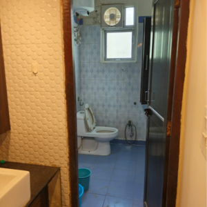 Bathroom in 1 BHK Builder Floor at Malviya Nagar – for Rent