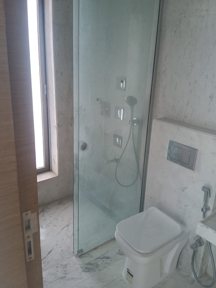 Bathroom, laxmi-raajvilas 4 Bedroom 1510 Sq.Ft. Apartment In Goregaon West Mumbai 9305263