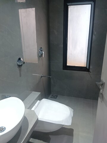 Bathroom in 4 BHK Apartment at Laxmi Raajvilas, Goregaon West – for Rent
