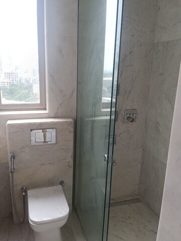 Bathroom in 4 BHK Apartment at Laxmi Raajvilas, Goregaon West – for Rent