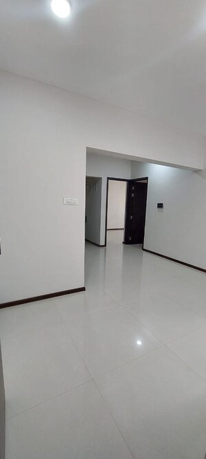 Room in 2 BHK Apartment at Malpani Vivanta, Balewadi – for Rent