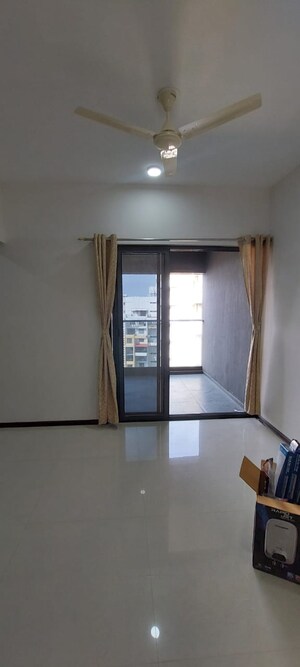 Room in 2 BHK Apartment at Malpani Vivanta, Balewadi – for Rent