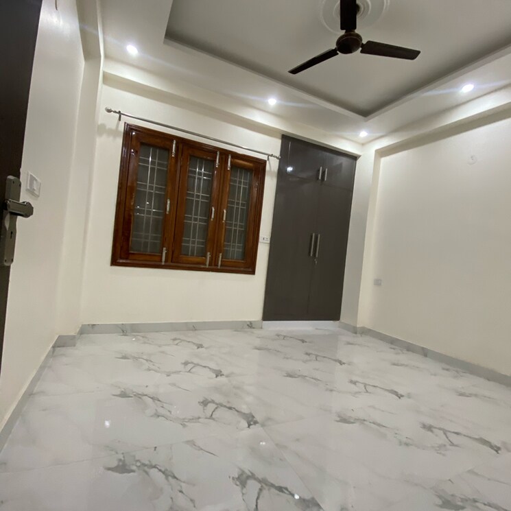 Room, chattarpur 3 Bedroom 1100 Sq.Ft. Builder Floor In Chattarpur Delhi 9305298