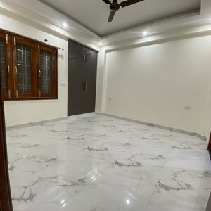 Room in 3 BHK Builder Floor at Chattarpur – for Rent