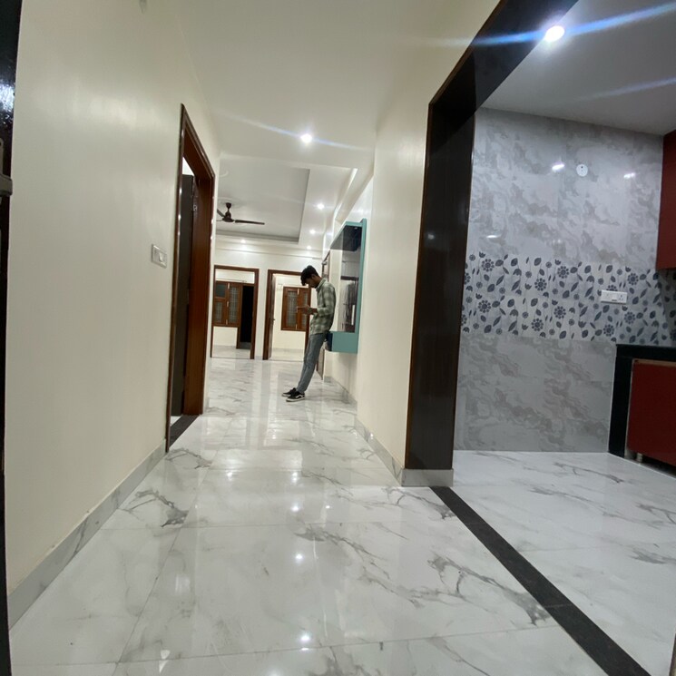 undefined, chattarpur 3 Bedroom 1100 Sq.Ft. Builder Floor In Chattarpur Delhi 9305298
