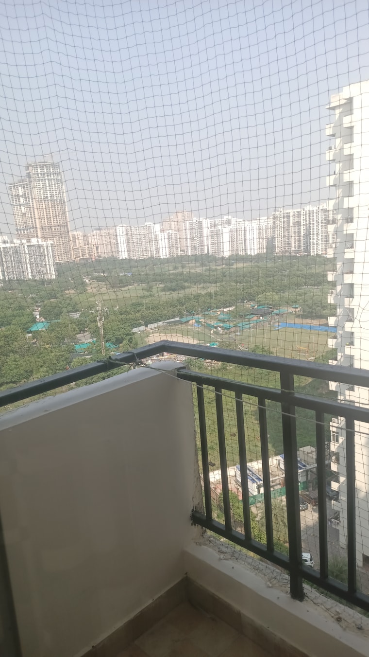 Balcony, sethi-max-royal 2 Bedroom 895 Sq.Ft. Apartment In Sector 76 Noida 9305314