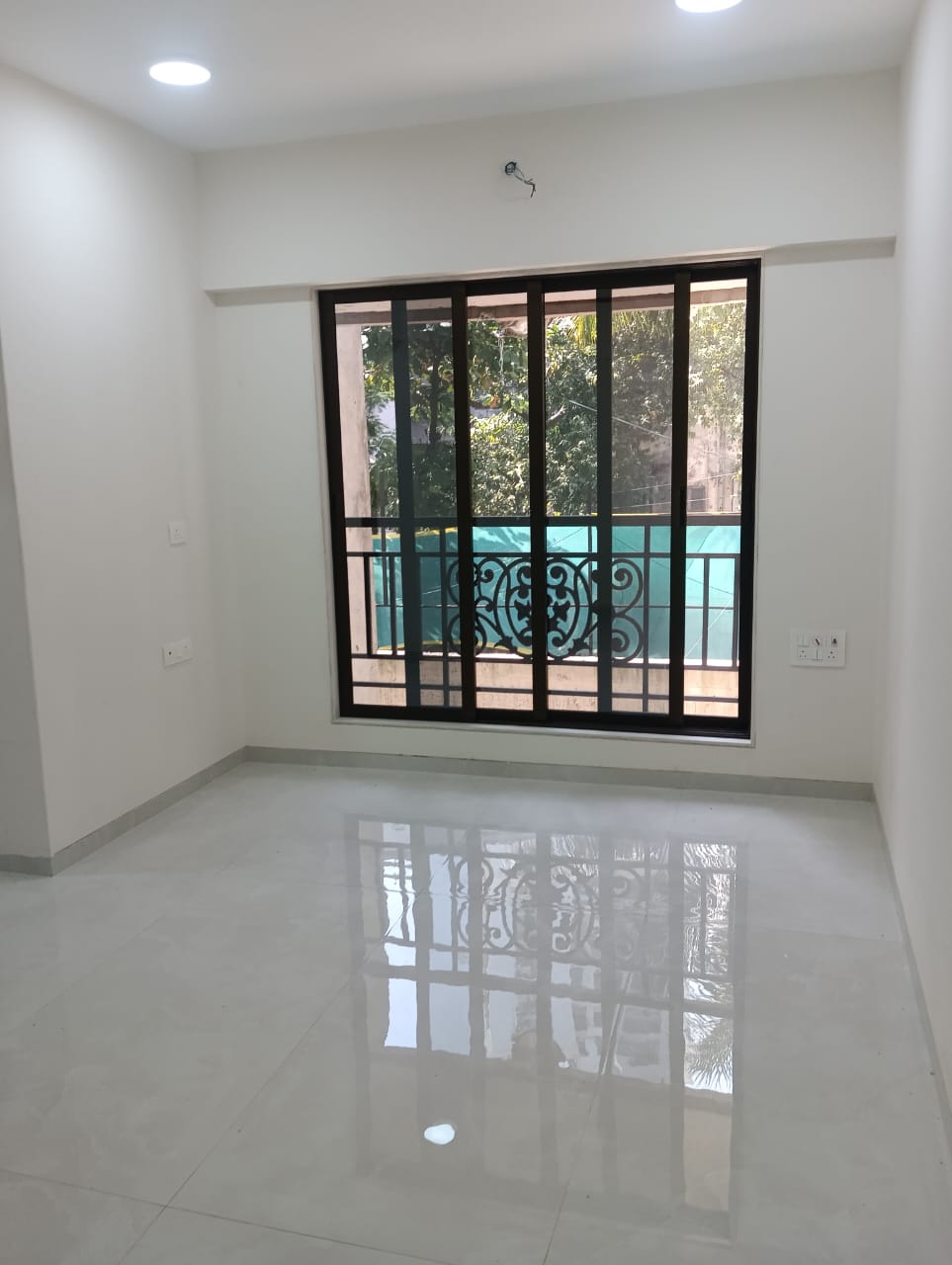 1 BHK 650 Sq.Ft. Apartment in Ambrapali Apartment
