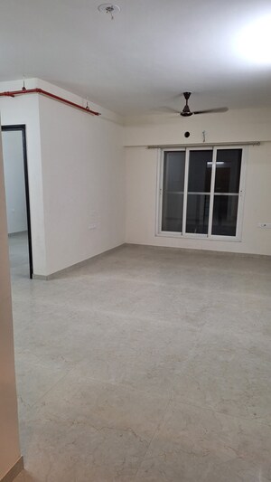 2 BHK Apartment For Sale in Lodha Sterling, Kolshet Road
