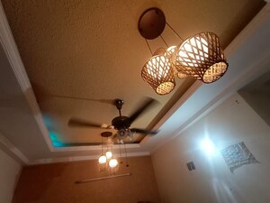 Furnished Amenities in 3 BHK Builder Floor at Dlf Ankur Vihar – for Sale