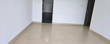 Room in 3 BHK Apartment at HDIL Metropolis Residences, Andheri West – for Rent