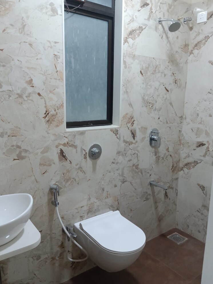 Bathroom, ambrapali-apartment 2 Bedroom 920 Sq.Ft. Apartment In Malad West Mumbai 9305339