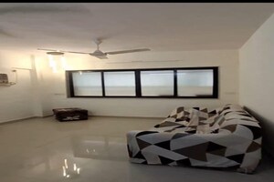 2 BHK Apartment For Rent in Seven Bungalow, Andheri West