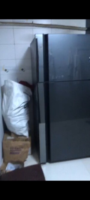 Bathroom in 1 BHK Apartment at Solitaire Malad West, Malad West – for Rent