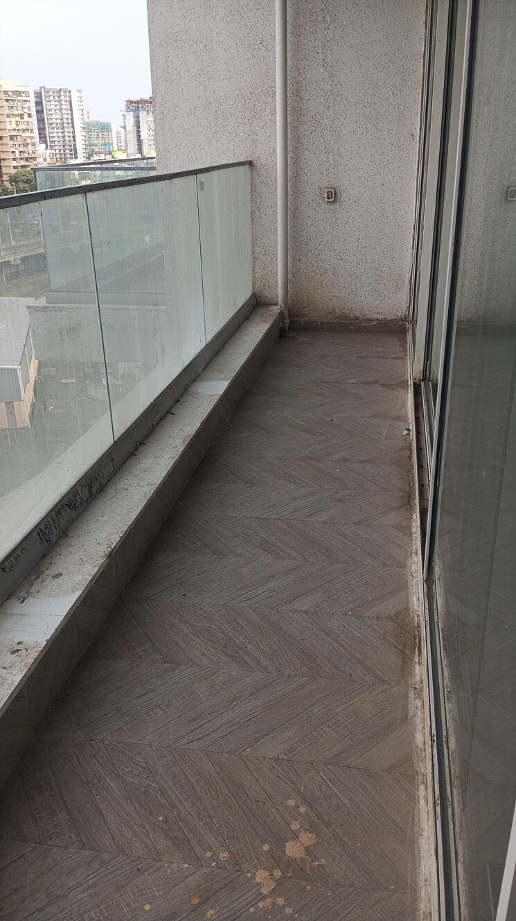 Balcony, seven-bungalow 3 Bedroom 1235 Sq.Ft. Apartment In Andheri West Mumbai 9305387