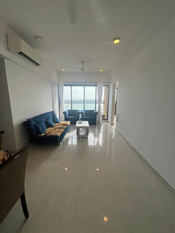 2 BHK Apartment For Rent in Kanakia Hollywood, Versova