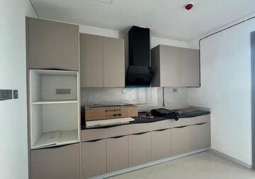 Furnished Amenities in 4 BHK Apartment at Prabhadevi – for Rent
