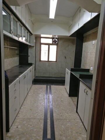 Kitchen in 4 BHK Apartment at Prabhadevi CHS, Prabhadevi – for Rent