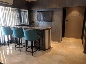 Room in 4 BHK Apartment at Prabhadevi CHS, Prabhadevi – for Rent