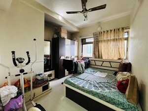 Bedroom in 4 BHK Apartment at Lower Parel – for Rent