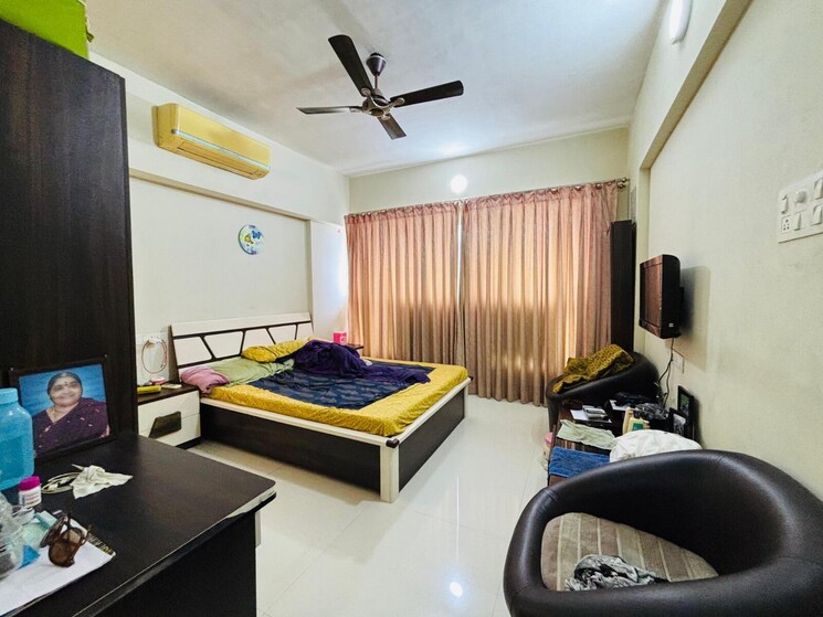 Team Area, lower parel 4 Bedroom 1234 Sq.Ft. Apartment In Lower Parel Mumbai 9305428