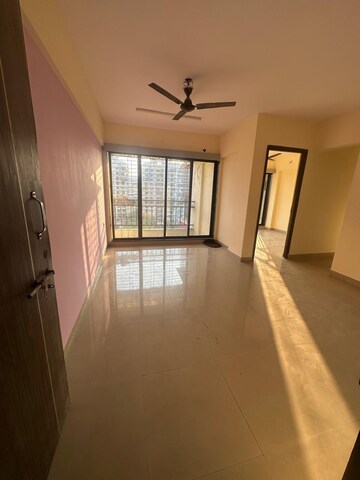 Room in 2 BHK Apartment at Shah Royale, Kharghar – for Rent