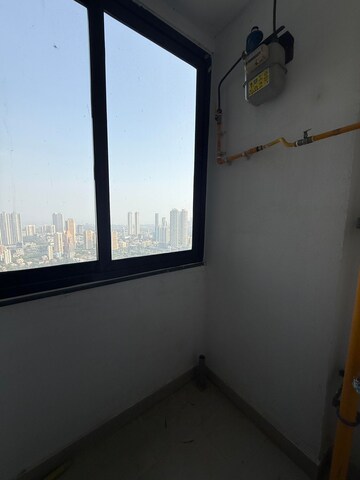 Furnished Amenities in 3 BHK Apartment at Worli – for Rent