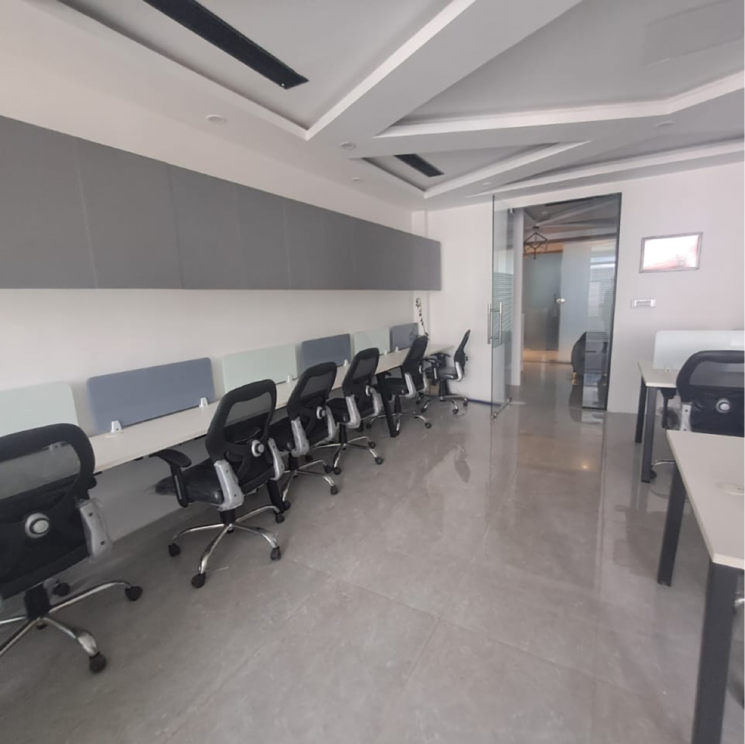  Parking, advant-navis-business-park Commercial Office Space 1700 Sq.Ft. In Sector 142 Noida 9305458