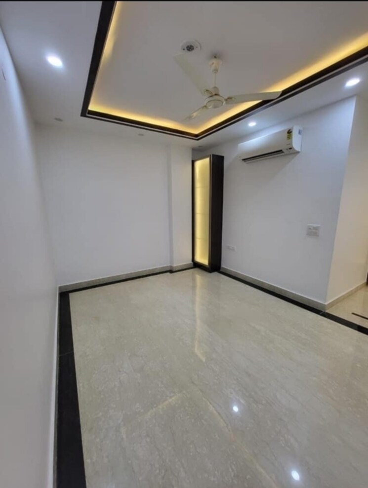 Living Room, kalkaji 2 Bedroom 100 Sq.Yd. Builder Floor In Kalkaji Delhi 9305476