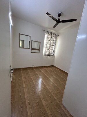 Room in 2 BHK Apartment at Tulip Lemon, Sector 69 – for Rent