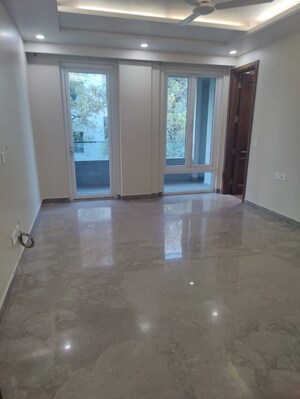 Master Bedroom in 3 BHK Builder Floor at Chittaranjan Park – for Rent